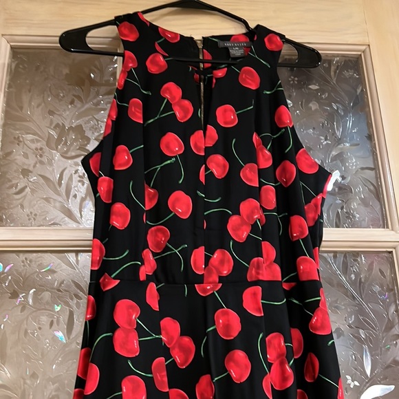 Cherry dress fruity beautiful 🍒 - Picture 2 of 3